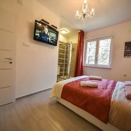 Crystal Luxury Guest house